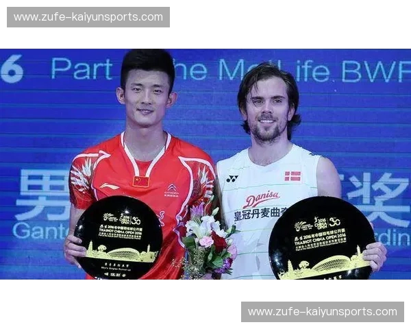 羽翼争锋,拍落乾坤:约根森与谌龙的巅峰对决 羽翼争锋,拍落乾坤:约根森与谌龙的巅峰对决